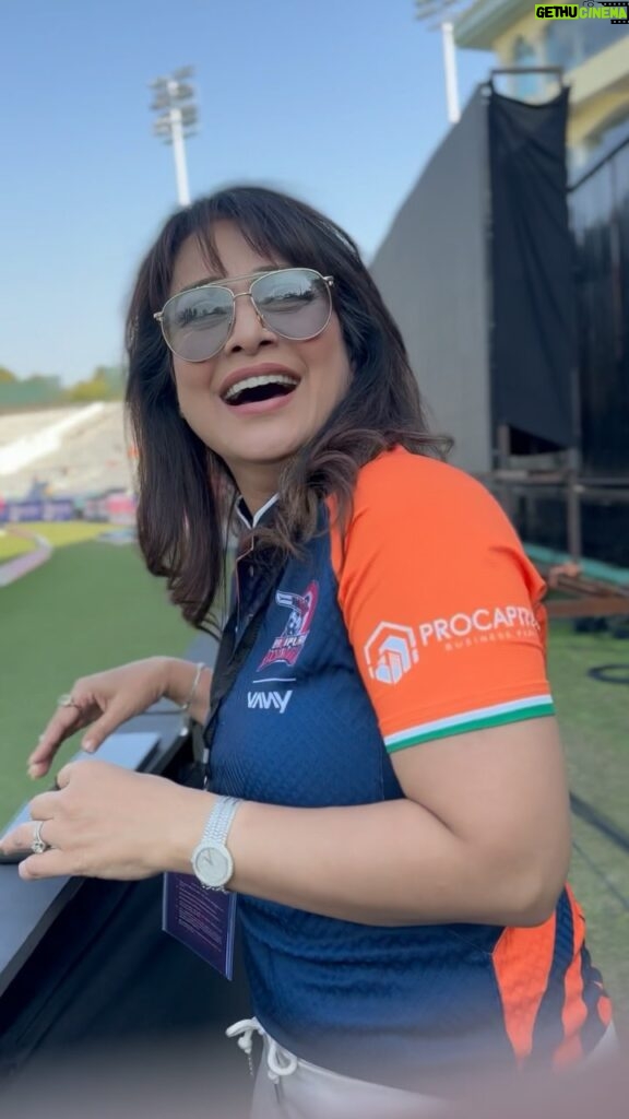 Pakhi Hegde Instagram - Our beauty queen @pakkhihegde Brand Ambassador of @bhojpuridabanggsccl dancing & leading the charge of empowering women on the field while cheering for Team Bhojpuri Dabangs! 🥳 @thedigitalhubsolution @procapitusbusinesspark @cclt20 #BhojpuriDabangs #ccl2024 #ccl #pcb #pakhihegde_bhojpurifansclub #bhojpuriactress #bhojpuri Mohali Cricket Stadium