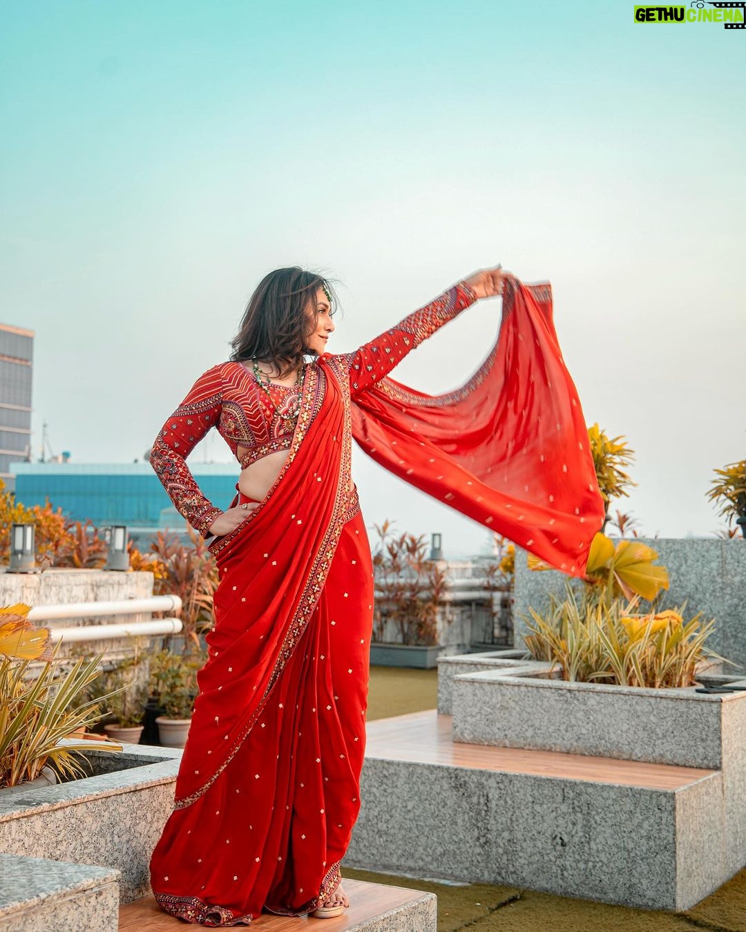 Pakhi Hegde Instagram - Channelling my inner elegance today……❤️ Can u tell me which one is ur favourite 😻! Number it from one to 10 plz 🥰 . . . Styling : @tiara_gal @akansha.27 Outfit by : @qunic.official 🎥 @captureemotions._ Mua: @_makeupbyayesha_ 𝓗𝓮𝓪𝓿𝓮𝓷.