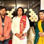 Pakhi Hegde Instagram - श्रीकृष्ण जन्मभूमि मुक्ति सह उत्थान के लिए अग्रिम पंक्ति में श्रीकृष्ण जन्मभूमि परिसर के पुनरुत्थान के लिए जीजान मैं जूट गई हूँ।अपने हक़ के लिए, अपनी रोजी रोटी के लिए तो हर कोई हर रोज संघर्ष करता है लेकिन अपने धर्म के लिए संघर्ष करना भी अपनी जिम्मेवारी होती है इसे हम सबको समझना होगा। आज इस मुहिम में पूज्य फहरम रत्न श्री देवकी नंदन ठाकुर जी महाराज के सानिध्य में आकर इस संघर्ष की साथी बनी हूँ! और यह यात्रा तब तक अनवरत जारी रहेगी जब तक श्रीकृष्ण मन्दिर का पुनर्निर्माण नहीं हो जाता ! धर्मयुद्ध में यदि आप अपने धर्म के साथ नहीं खड़ा हो सकते तो समाज आपको क्यों याद रखना चाहेगा ? आगामी 25 फरवरी को संत संसद का आयोजन होने जा रहा है ,इस संघर्ष मैं पूरी तरह से सक्रिय रहूँगी । मैं इस देश की बेटी होने के नाते ,एक सच्ची सनातनी होने के नाते इस माननीय मंच से सभी बहन बेटियों की तरफ से सभी सनातनियों की तरफ से गुरुदेव जी को धन्यवाद करना चाहती हूं , की आपने हमारे धर्म के लिए हमारे भगवान के लिए इस देश की बहन बेटियों की सुरक्षा और मान सम्मान के लिए हमारी श्री कृष्ण जन्मभूमि के लिए हमेशा आवाज उठाई है और हमारे सनातन धर्म का हमारी संस्कृति का हमारे देश का झंडा विदेशों तक लहराया है। आपके लाखों भक्तों में से में भी एक भक्त हूं और आप जैसे गुरु के सानिध्य में आना मेरे लिए बहुत सौभाग्य की ओर गर्व की बात है। राधे राधे 🙌🙏