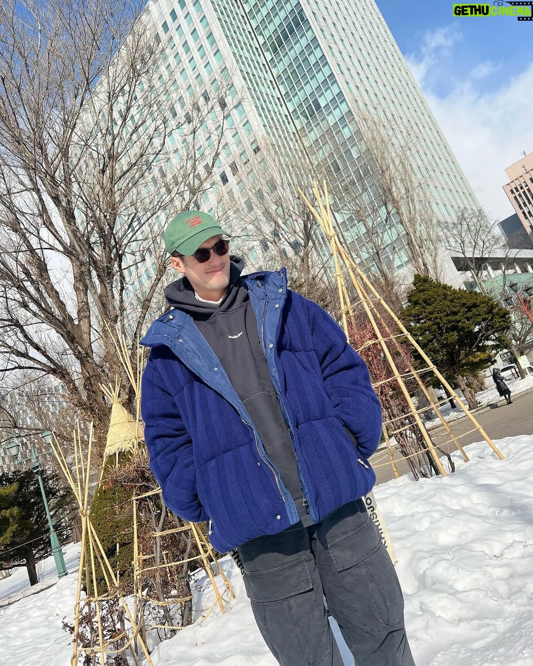 Pakorn Chatborirak Instagram - ลองๆแกล้งกดไลค์ให้คนทำเท่หน่อยครับ 🥹 Sapporo, Hakaido, Japan
