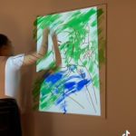 Pakorn Chatborirak Instagram - มาเล่นกันเถอะ มาเล่นกันมั้ย 🤗🎨 -มีทั้ง Splash Art (ปาสี) , Squeegee Art (ปาดสี) , Marbling Art (จุ่มสี) และ ครั้งแรก กับ Projector Splash ให้คุณมีหน้าตัวเองเท่ๆกลับบ้าน 🤩 เหมือนในคลิปเร้ยยยย เปิดวันแรก 17ธค.นี้ พร้อมโปรเปิดร้าน ลด15%!!!!! จองรอบมาเล่นได้แล้วตอนนี้ที่ line 👉🏼 @canvas.space15 หรือดูรายละเอียดราคาได้ที่ ไอจี @canvas.space15