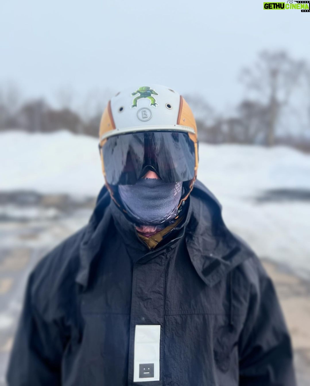 Pakorn Chatborirak Instagram - ฮึบ 💪🏼🥽🧊🗻 Niseko Grand Hirafu