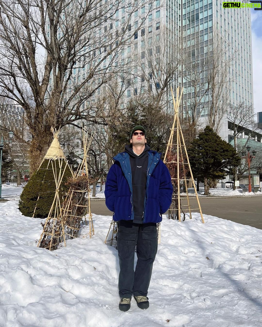 Pakorn Chatborirak Instagram - ลองๆแกล้งกดไลค์ให้คนทำเท่หน่อยครับ 🥹 Sapporo, Hakaido, Japan