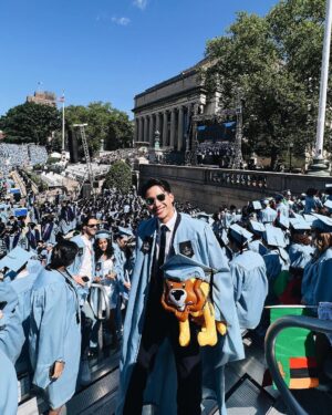 Pakorn Thanasrivanitchai Instagram - Finally posting sth 😂! จบละค้าบบบบ 🥹🇺🇸🎈🎊✅ ป.โท ณ โคลัมเบีย โคดเหนื่อยแต่โคดคุ้ม 💙
.
From Thailand's entertainment industry to the dynamic world of US real estate, my journey has taken an exhilarating turn. Today, I proudly celebrate graduating from the Masters of Science in Real Estate Development program at Columbia University, marking a remarkable chapter in my life. 🎓 With immense gratitude, I reflect on the nine incredible years I worked as an actor. The journey would not be so fulfilling and memorable without all of my supportive audiences, whom I cannot thank enough. While my path has shifted, the passion ignited on those shows and stages continues to fuel my drive for success in this new chapter. 
.
I am deeply thankful for the unwavering support from my family, professors, mentors, and classmates, who believed in my potential and helped shape me into the professional I am today. As I embark on this exciting journey in the real estate business, I will carry the spirit of a humble, hard-working, and persevering artist. Here's to embracing change, pursuing new passions, and creating some of Thailand's better developments. LET'S GOOOO!!!!! 🙇🏻‍♂️🔥🔥💙🙌🏼
.
#columbia