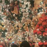 Pakorn Thanasrivanitchai Instagram - Sending love from New York 🍷🥳🎄 MERRY X’MAS guys 🙂 Let your heart be light ! From now on, our troubles will be out of sight. 💚 Rockefeller Center Christmas Tree