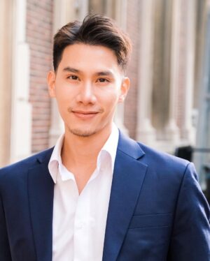 Pakorn Thanasrivanitchai Instagram - Embracing white collar vibes 💙🤪
So have you connected with me on LinkedIn?🙋🏻‍♂️
.
Cr. @zanyama_ @pamsaralee