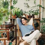 Pakorn Thanasrivanitchai Instagram - You are enough, RELAX! 😎 . ปล่อยตัว ปล่อยใจให้ผ่อนคลายไปกับ ธรรมชาติ และเสียงดนตรีบ้าง ให้สีเขียวของต้นไม้ ทำนองเพลง และ OWNDAYS ช่วยทำให้ความสุขของเราชัดเจนขึ้น 🌙🏕 . Seeing the unknown future with OWNDAYS… . @owndays_thailand . #OWNDAYS #OWNDAYSThailand #FromTokyoJapan #オンデーズ #โอนเดส์ #ร้านแว่นตาจากกรุงโตเกียวประเทศญี่ปุ่น #OWNDAYSNewCollection2022 #tul_pakorn