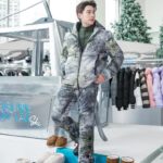 Pakorn Thanasrivanitchai Instagram - Rocking the slope better this year with your upgraded gear from @leisuresocial 😜🤘🏼⛷️🩵 Enjoy the Pop-up winter wonderland only at 2F, Central Embassy! You’d better hurry, cause the cold won’t last! 🤪 . #leisuresocial #leisuresocialski MUA : @_hameishem Hair by: @sea2_hair_stylist