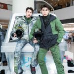 Pakorn Thanasrivanitchai Instagram - Rocking the slope better this year with your upgraded gear from @leisuresocial 😜🤘🏼⛷️🩵 Enjoy the Pop-up winter wonderland only at 2F, Central Embassy! You’d better hurry, cause the cold won’t last! 🤪 . #leisuresocial #leisuresocialski MUA : @_hameishem Hair by: @sea2_hair_stylist