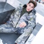 Pakorn Thanasrivanitchai Instagram - Rocking the slope better this year with your upgraded gear from @leisuresocial 😜🤘🏼⛷️🩵 Enjoy the Pop-up winter wonderland only at 2F, Central Embassy! You’d better hurry, cause the cold won’t last! 🤪 . #leisuresocial #leisuresocialski MUA : @_hameishem Hair by: @sea2_hair_stylist