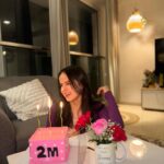 Palak Sindhwani Instagram - Beyond Grateful! 💗✨ I just have love and gratitude for each one of you, You all are truly my extended family! 🧿 Thank you @lucibellos_caffe for being a part of all my celebrations!! 🎂