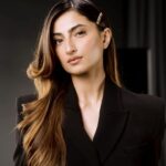 Palak Tiwari Instagram - Flaunt the glossiest of hair styles, be it AM or PM with the TRESemmè Gloss Ultimate serum! 💫 It leaves my hair looking ultra shiny & also protects it from heat damage!✨ Exclusive offers everywhere! Head on to the @tresemmeindia bio & shop now! #ad #TRESemme #TresemmeIndia #GlossUltimate #HairSerum #HeatProtect #HairStyling #HeatStyling #SalonSmoothHair #SalonAtHome #Haircare #ShinyHair #GlossyHair #HealthyHair #ProfessionalHairCare #HaircareCommunity #GoodHairDays #TresemmeHair #TresemmeHaircare #Tresemmepartner #sponsorship
