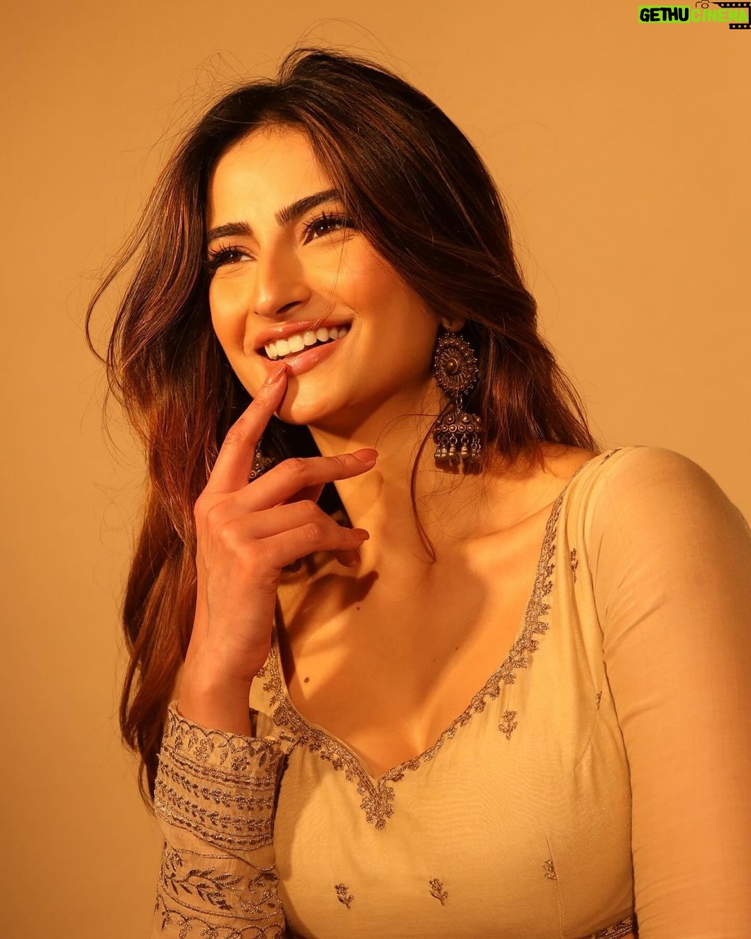 Palak Tiwari Instagram - 🧡🧡🧡🧡🧡