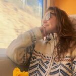 Paloma Bernardi Instagram – E o coração !?
Esse trem de passageiro!
Cuja a estação,meu bem…
É o mundo inteiro! ♥♡ @poesianofiltro
Quiero caminar tranquilamente! ✈ ⛐
Cruzando (mi) frontera a campo abierto!
@ailmadrid sigo estudiando y rompiendo fronteras, vale!? Vale mucho! 📚@mimo_viagens @mayte.scaravelli España