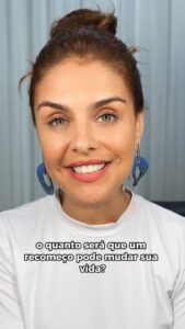 Paloma Bernardi Instagram - A U T O C U I D A D O Caiu? Levanta! Errou? Acerta! Quebrou? Conserta! A vida é um eterno recomeço! Já se permitiu recomeçar!? O quanto será que um recomeço pode mudar sua vida? Se faz sentido pra você tb,compartilhe… ツ #amorproprio #recomeçar #autocuidado