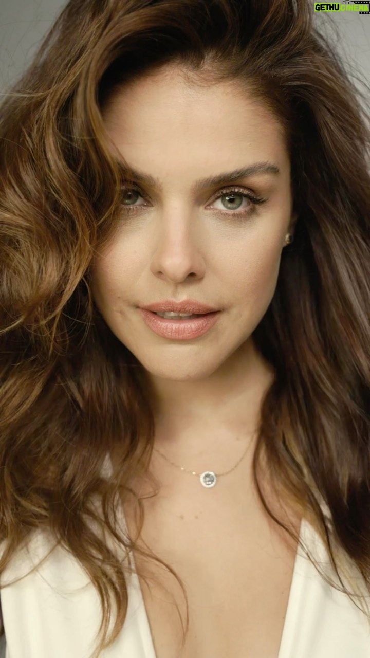Paloma Bernardi Instagram - Ei Biolovers, vem conferir um gostinho dos lindos conteúdos que estamos produzindo pra vocês, em breve teremos muitas dicas de beleza da nossa musa @palomabernardi , fiquem ligadinhas ❤️#palomabernardi #bioextratus