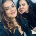 Paloma Bernardi Instagram - SE ME SENTI SOZINHA !? Sim,em alguns momentos inicialmente, mas Deus é tão bom que colocou anjos (cheios de acolhimento) no meu caminho, preenchendo qq vazio que pudesse se estabelecer. E com o coração transbordando, vivi cada segundo o desconhecido,tecendo conexões com risadas compartilhadas descobrindo que viagens não são apenas sobre destinos, mas sobre os laços que criamos e as histórias que nos transformam… GRACIAS POR TODO E POR TANTO CARIÑOS! 🇪🇸 Que Guay ! Que chulo ! Estoy flipando en colores! Espanha