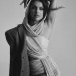 Paloma Bernardi Instagram - Por aqui temos tb ensaio internacional! 🇬🇧 Some color of “Mr & Mrs Smith Reloaded”, now in the digital platforms of @lewismagazine with duo: Actress @palomabernardi & model @rafaelgubert1 Photo: @higorbastos ≛ Styling: @pauluvictu @bureaufs Beauty: @elcidesfreitas Retouching of Images: @caroullis Fashion Production: @cinthia.arnoni Photo Assistant: @sophiaexposito #lewismagazine