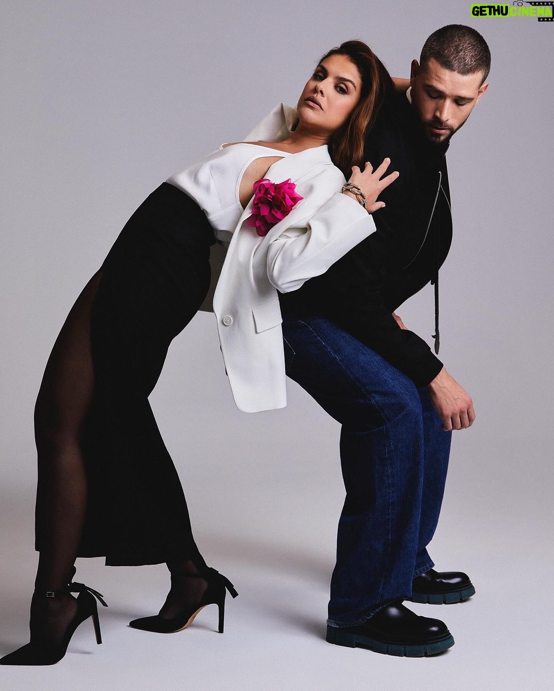 Paloma Bernardi Instagram - Por aqui temos tb ensaio internacional! 🇬🇧 Some color of “Mr & Mrs Smith Reloaded”, now in the digital platforms of @lewismagazine with duo: Actress @palomabernardi & model @rafaelgubert1 Photo: @higorbastos ≛ Styling: @pauluvictu @bureaufs Beauty: @elcidesfreitas Retouching of Images: @caroullis Fashion Production: @cinthia.arnoni Photo Assistant: @sophiaexposito #lewismagazine