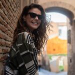 Paloma Bernardi Instagram - “ O amor em voz alta não é um pedido nem uma prisão! Amor em voz alta é uma oferta! “ - @amariadapoesia Sim! Oferta de pensamentos,sentimentos, momentos,encontros,troca…viagens! Você já “ ofertou “ hoje !? ♡ @mimo_viagens @mayte.scaravelli @umcasaldeamigosmeu #Toledo 🇪🇸 Fotos: @carolinepetelinfotografia Toledo, Spain