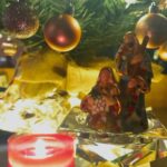 Paloma Bernardi Instagram - A luz da luz! O menino Jesus… Ele já está no meio de nós! Feliz Natal ✨🙏🏽🎄💛 Noite Feliz !