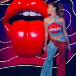 Paloma Bernardi Instagram - . SÓ PORQUE É TUDO NOSSO! ♥️✨❤️‍🔥❤️👄❤️❤️‍🔥✨♥️ Sente aí esse carrossel carnavalesco… @nossocamarote @cseventos #DeixaFalar Rio de Janeiro, Rio de Janeiro