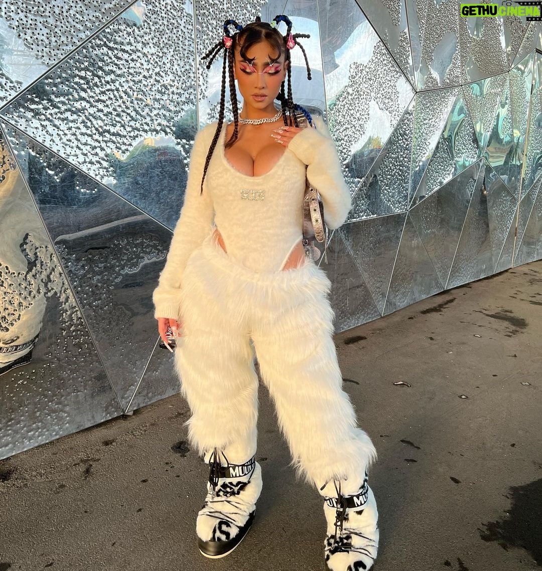 Paloma Mami Instagram - PERDISTE SENDA GATITA πΎπ±π