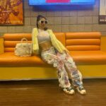 Paloma Mami Instagram - Moviéndome con tiempo divino ✴️🕊