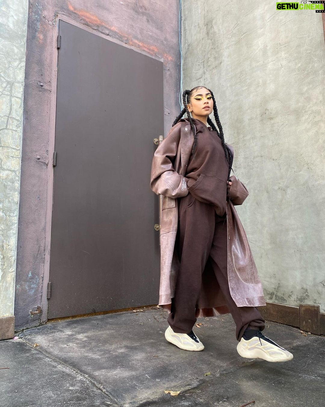 Paloma Mami Instagram - Some shit u just can’t teach