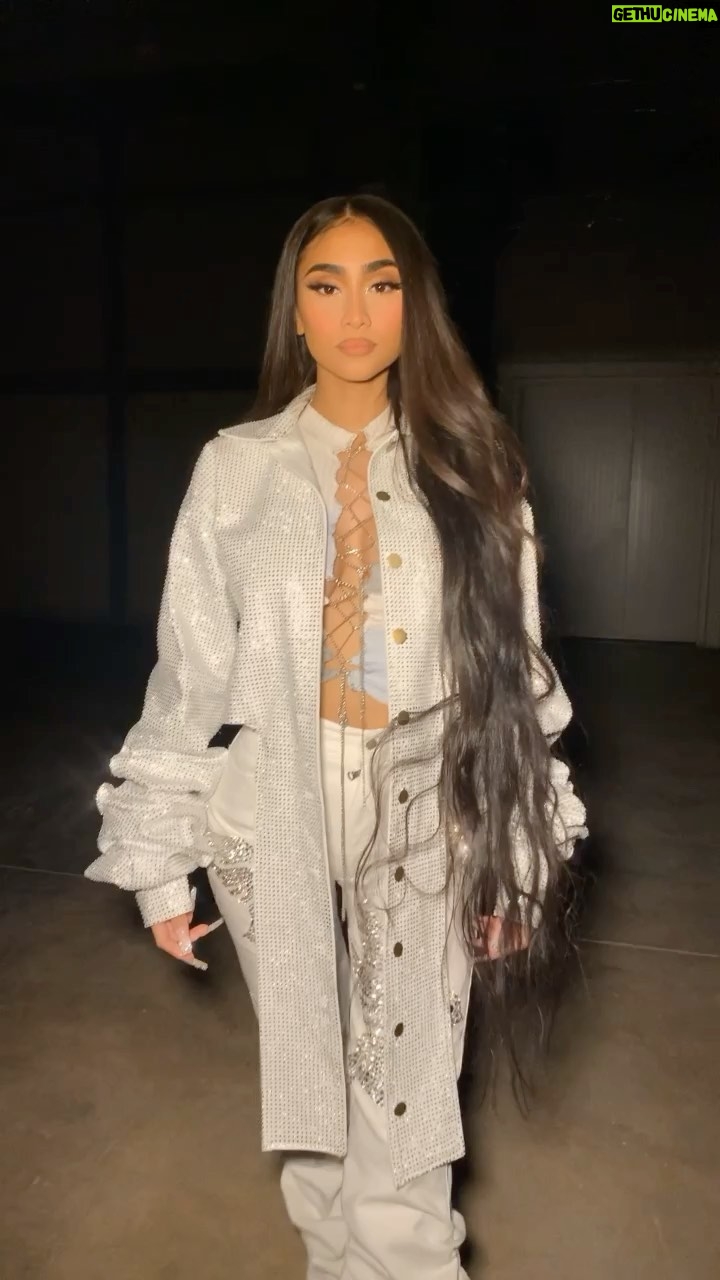 Paloma Mami Instagram - SI QUIEREN QUE EL VIDEO OFICIAL DE βFOR YAβ SALGA HOY... 40 MIL COMENTARIOS βπβ Y LO SUELTO TEMPRANOOO