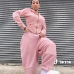 Paloma Mami Instagram - STREAM GOTEO ON ALL PLATAFORMAS 💧👅 Y síganme en TiKtoKkkKk : bigmommatings 🤷🏽‍♀️💁🏽‍♀️