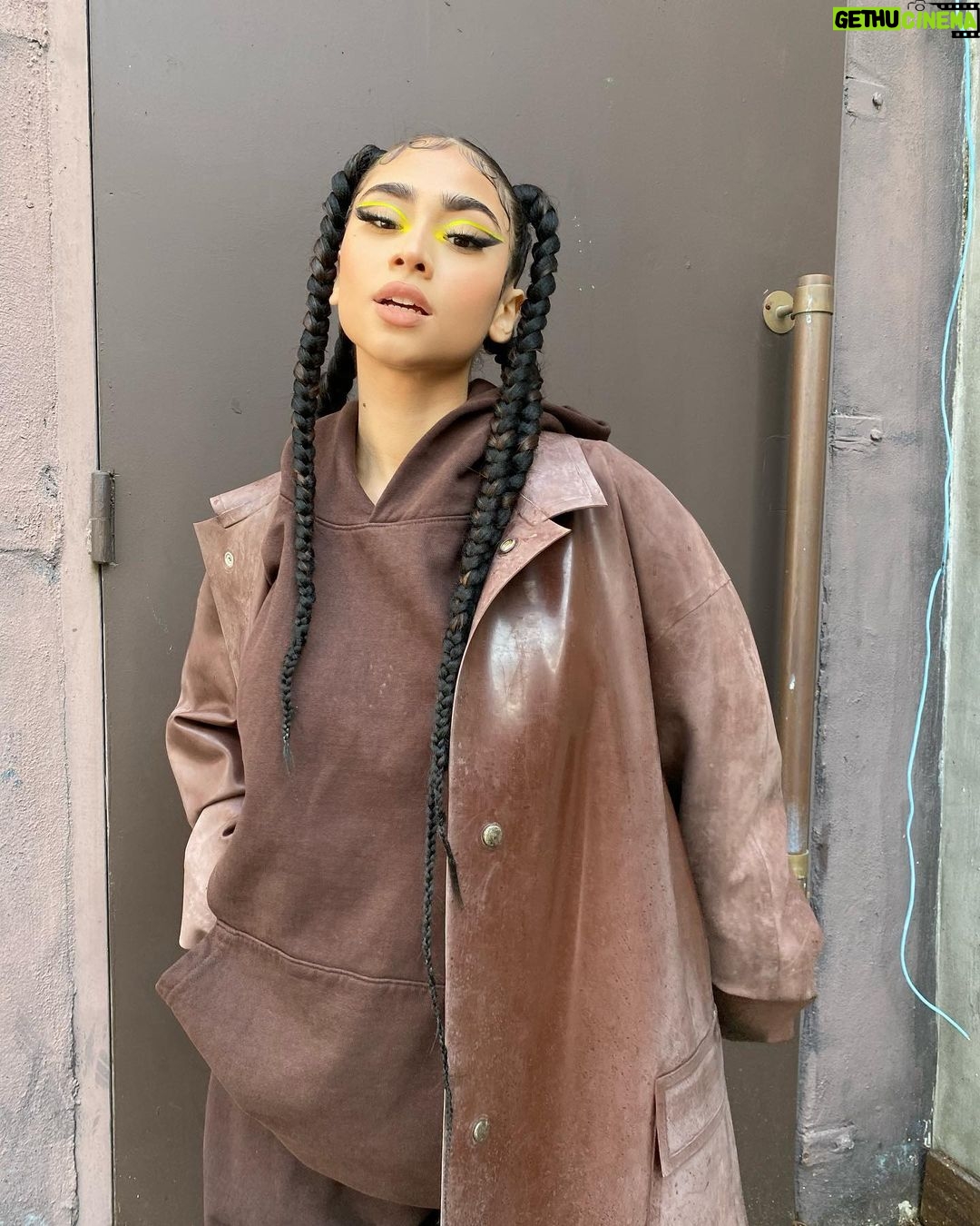 Paloma Mami Instagram - Some shit u just can’t teach