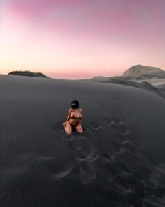 Paloma Mami Instagram - Baby háblame malo no me voy a ofender 🦂