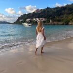 Pamela Anderson Instagram - An ocean energy - explores and surprises… 🤍🐳