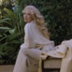Pamela Anderson Instagram - I treasure my strangeness. I like to challenge beauty, the myth – especially now, I’m free, I’ve learned. Beauty truly comes from within. It is proven time and again. 🤍 P