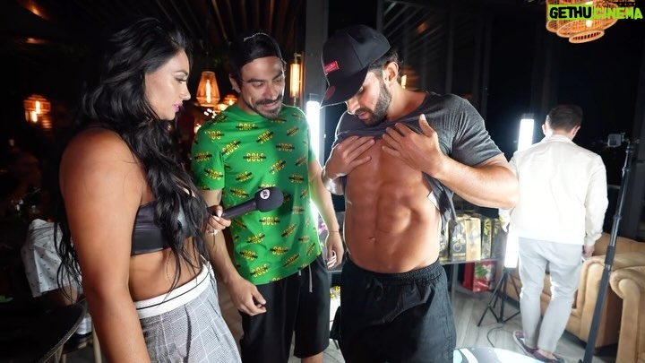 Pamela DΓaz Instagram - Peopleeee hoy a las 20:00hrs tenemos nuevo video en mi canal de YouTube ππΌππΌ celebramos junto a @juegaenlineachile nuestra cena de fin de aΓ±o ajajkakaka ππ€£ππΌ