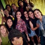 Pamela Díaz Instagram - Noche de chicas 🙌🏼 🥂 @tianeendler @missispot @juany_15_ @_karinday_ @barbaritamunioz @ambar.3s @danitapardito @yanaraedo @genemonkda @uretakarla @chiara.bacigalupo