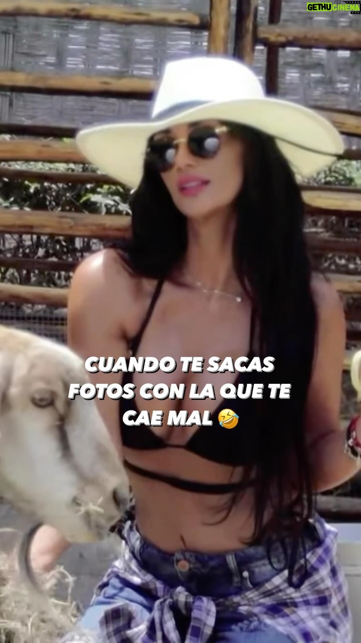 Pamela Díaz Instagram - Jajajaj peopleeeee me da sustoooo! 😱 Estoy en mi mejor momeeeeeeento cabezoniiiiiiii 🤣💋