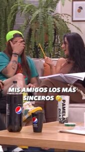 Pamela Díaz Instagram - Jajajajja #SinEditar en @tierrabrava13 kakakajja. MIs amigos los más sinceros jajajaja