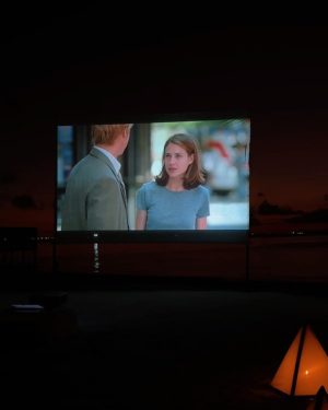 Pamela Reif Instagram - Well, can I now say that Brad Pitt looked at me? 🤣🤣♥️ Beach Cinema for 2 🥹 mom chose one of her favorite movies for: „Meet Joe Black“ 🎬 a dreamy sunset, delicious dinner, shedding some tears for the movie & spending quality time with mom - this was a 1000 out of 10 evening, everything was pure perfectionnnn 🥲🌅 

What’s your fave movie? Tell me which one you’d like to watch here! (I hardly know any movies - only every single one by Nicholas Sparks hoho) 👀 #romantic 

📍@gili.lankanfushi resort via @maledivenreisen 

 #movienight #paradise #maldives #pinchme