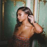 Paola Locatelli Instagram - Had the best birthday dinner with all my friends & family For the second Time @tiffanyandco hosted the party Thank you so much for being by my side for all the best memories of my life, I’ll never forget that. Forever thankful Look at the jewels!!! Please!!!! Thats insane 💌 pics: @axlejozeph hair : @tshsublime @esthairsluxury mua : @odilejimenezmua publicité