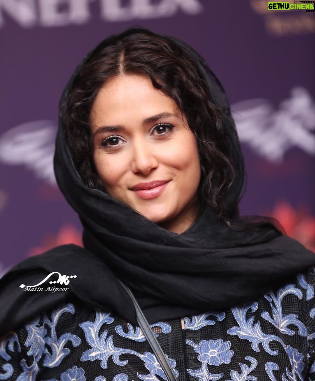 Parinaz Izadyar Instagram - اكران مردمى #سرخپوست در پرديس سينمايى باغ كتاب 💙 عكاسهاى عزيز روى عكس ها تگ شدن 📸 👚 @elin.collection