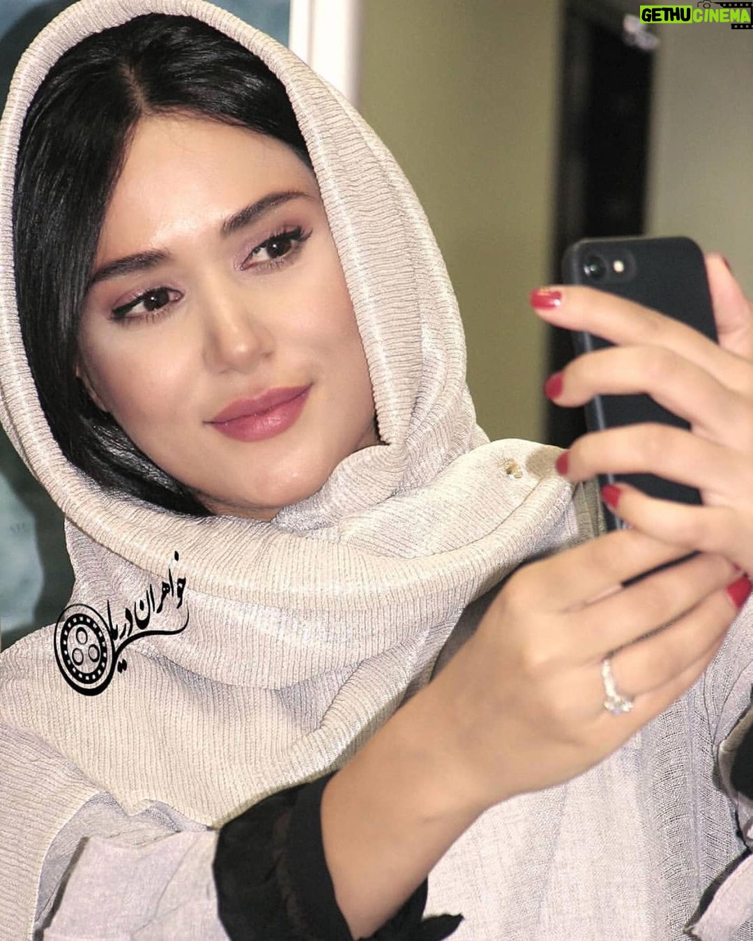Parinaz Izadyar Instagram - اولين اكران مردمى #سرخپوست در پرديس سينمايى كوروش ♥️