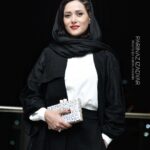 Parinaz Izadyar Instagram – بيست و يكمين جشن خانه سينما
makeup 💄 @saye_gholami
عكاسان عزيز روى عكسها تگ شدن 📷