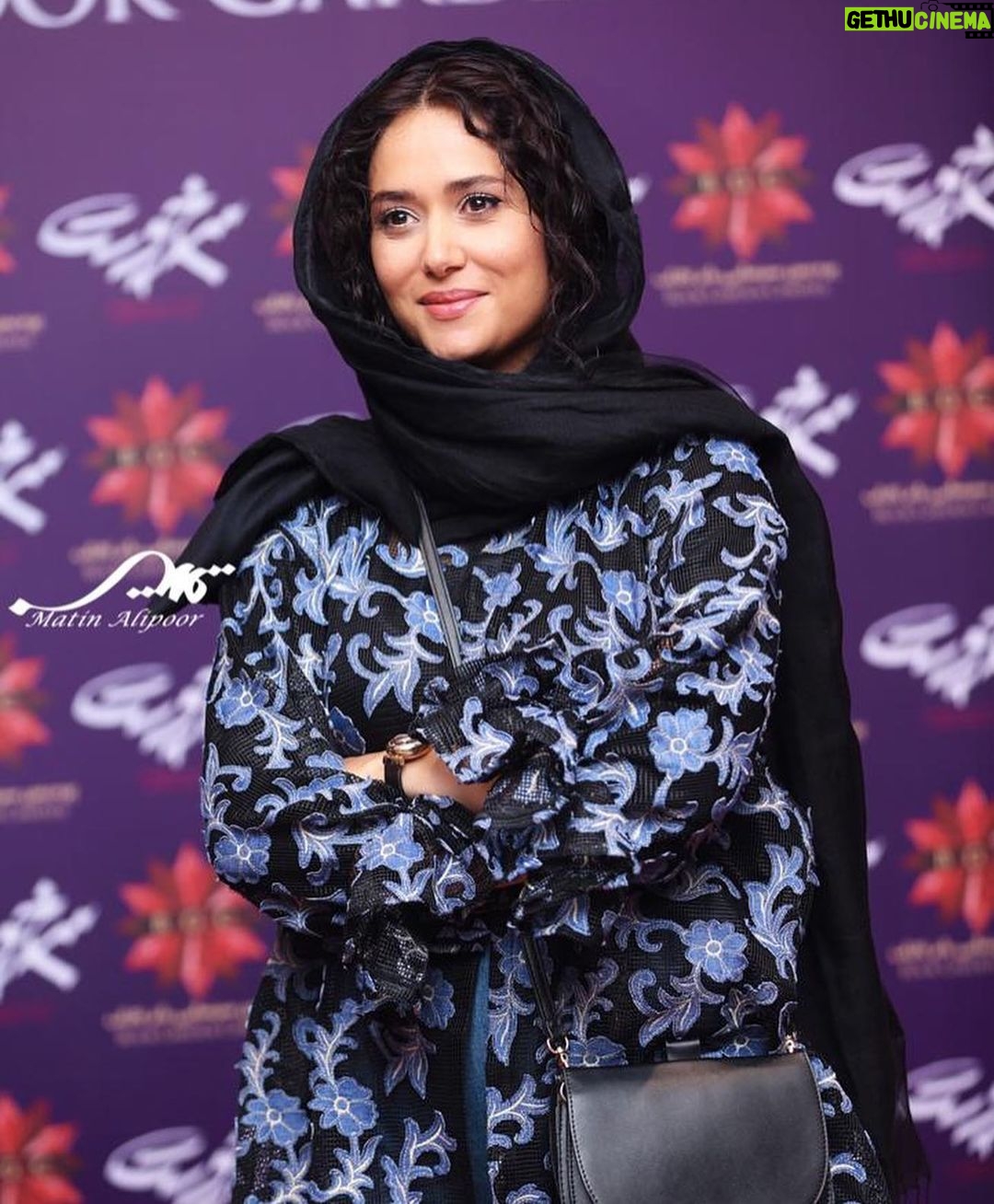 Parinaz Izadyar Instagram - اكران مردمى #سرخپوست در پرديس سينمايى باغ كتاب 💙 عكاسهاى عزيز روى عكس ها تگ شدن 📸 👚 @elin.collection