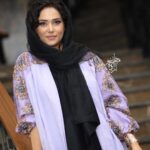 Parinaz Izadyar Instagram - دومين اكران مردمى #سرخپوست 💜 makeup: @saye_gholami 🎨