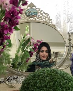 Parinaz Izadyar Instagram - سال نو پر از بركت و شادى باشه براتون 🎉