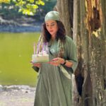 Parinaz Izadyar Instagram - یک سال دیگه هم گذشت 🎈 ممنونم از عزیزانی که تولدم رو تبریک گفتن ♥️ ۱۴۰۱/۶/۸