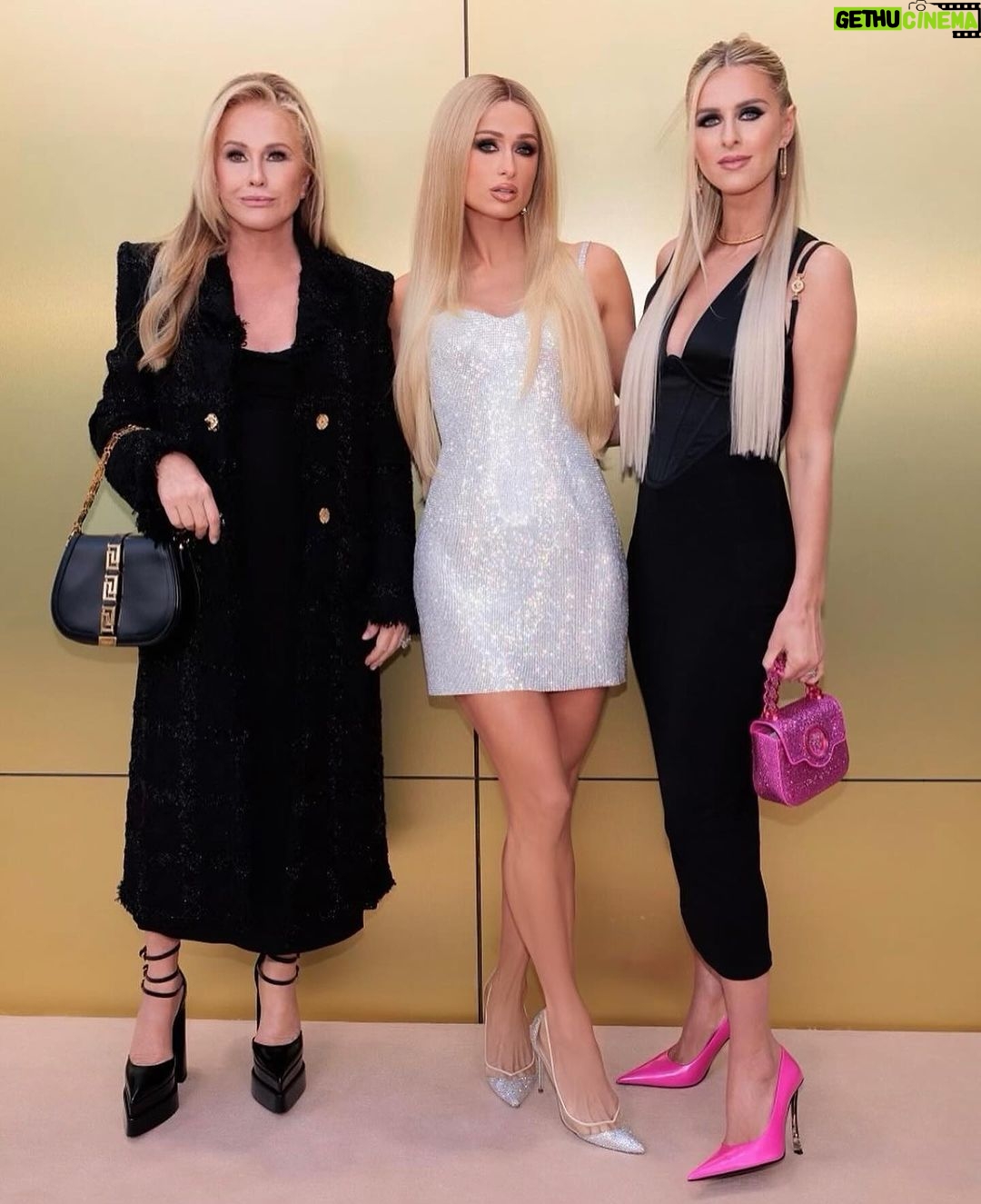 Paris Hilton Instagram - Celebrating the most important women in my life this International Women’s Day! 💖👑✨ Here’s to the incredible women who inspire me every day. 🥹 #InternationalWomensDay