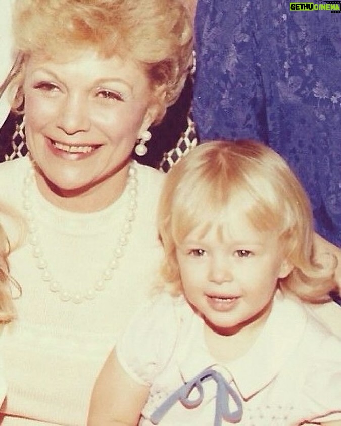 Paris Hilton Instagram - My baby girl London’s middle name is Marilyn, in honor of my beautiful grandmother 💞 I’ve carried a piece of her in my heart ever since she passed, and now it feels like I have a piece of her with me in my little girl 😇💖🥺